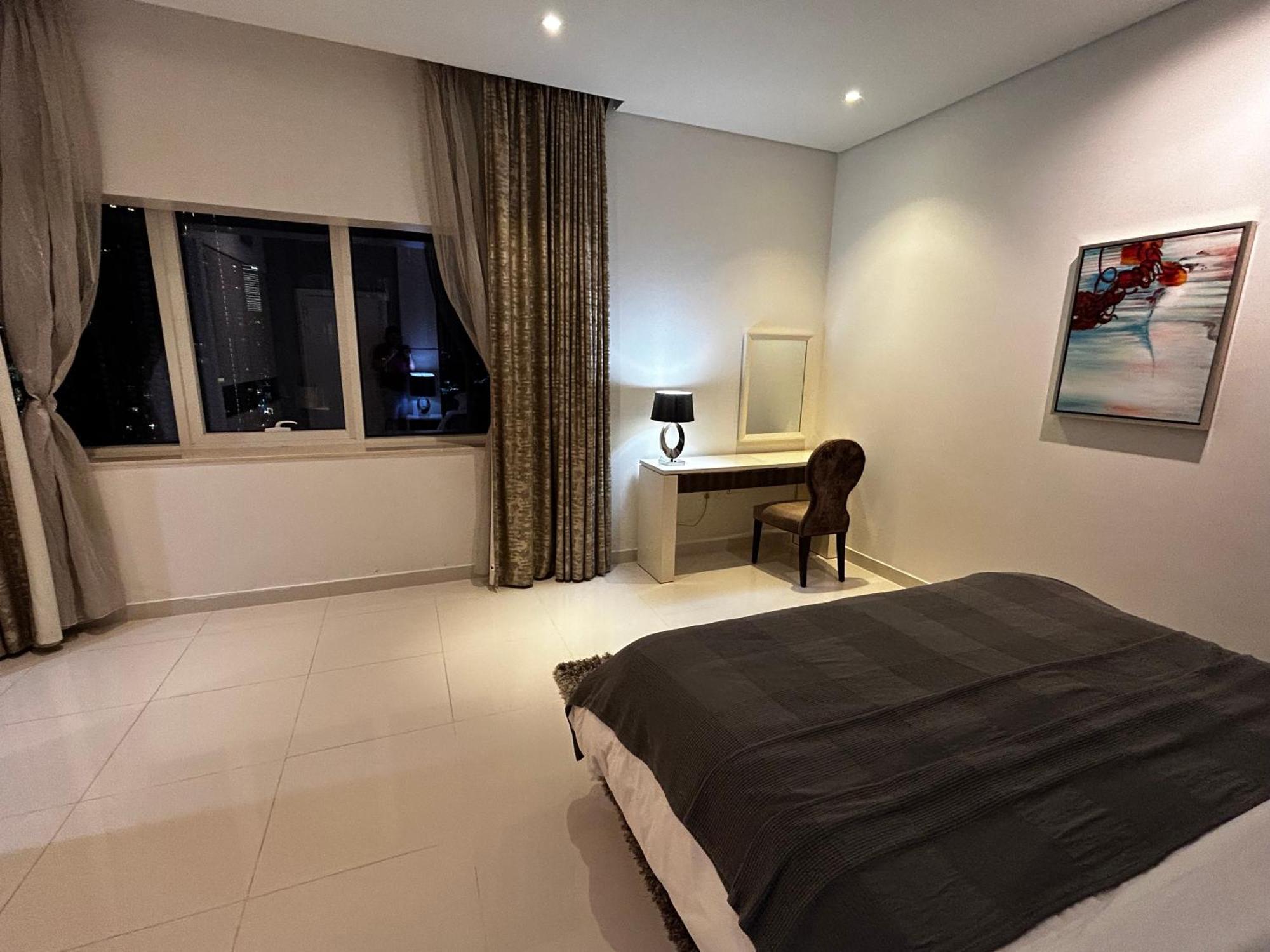 Downtown Escape By The Canal Apartment *